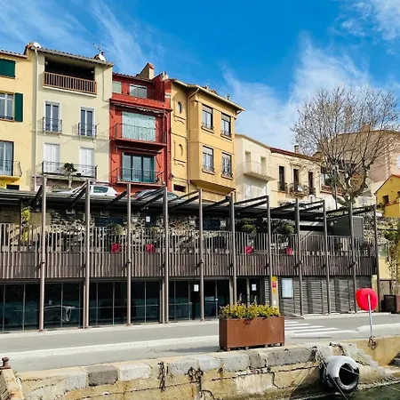30 Arago * Port Vendres